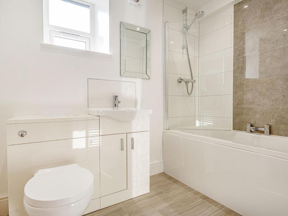 Вилла Menai View Llanfairpwllgwyngyll Экстерьер фото